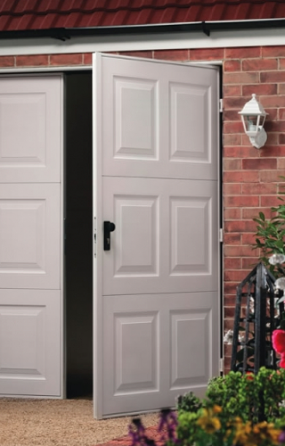garage door suppliers in stourbridge